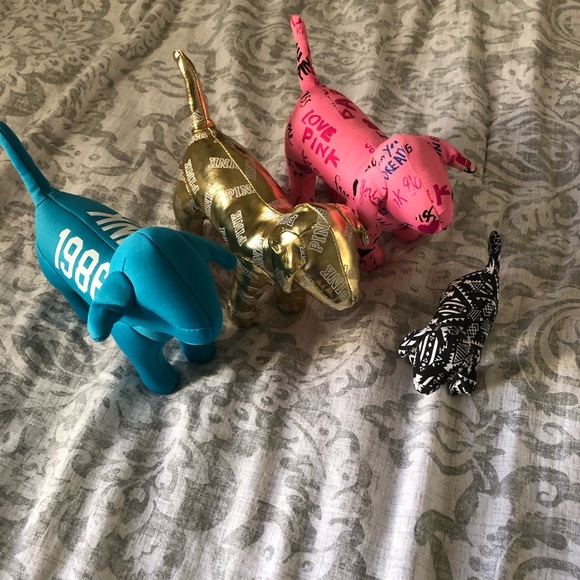 PINK Victoria's Secret Accessories - Set of PINK dogs